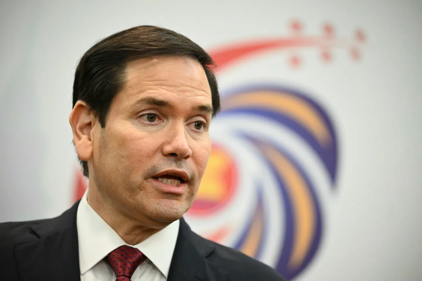 Rubio tiba di Malaysia untuk lawatan pertama ke Asia ketika tarif AS tegangkan hubungan