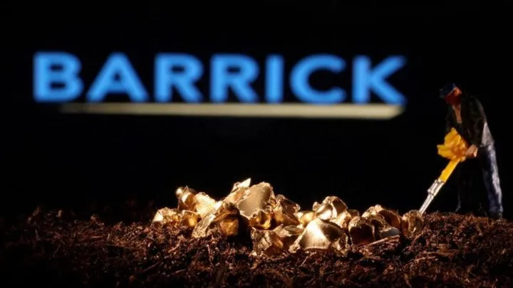 Mali sells gold seized from Canadian firm Barrick