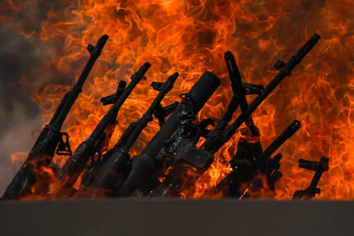 Terror guramasy PKK ýaraglaryny ýakdy