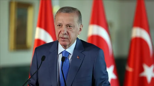 Prezident Erdogan 15-nji iýulda üç ýakyny şehit bolan Muzaffer Gülşeniň öýüne bardy