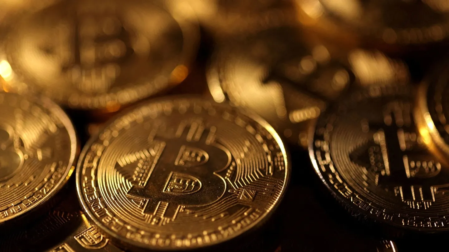 متجاوزاً 118 ألف دولار.. بيتكوين يسجل ارتفاعاً تاريخياً مدفوعاً بتدفقات استثمارية وتشريعات أمريكية