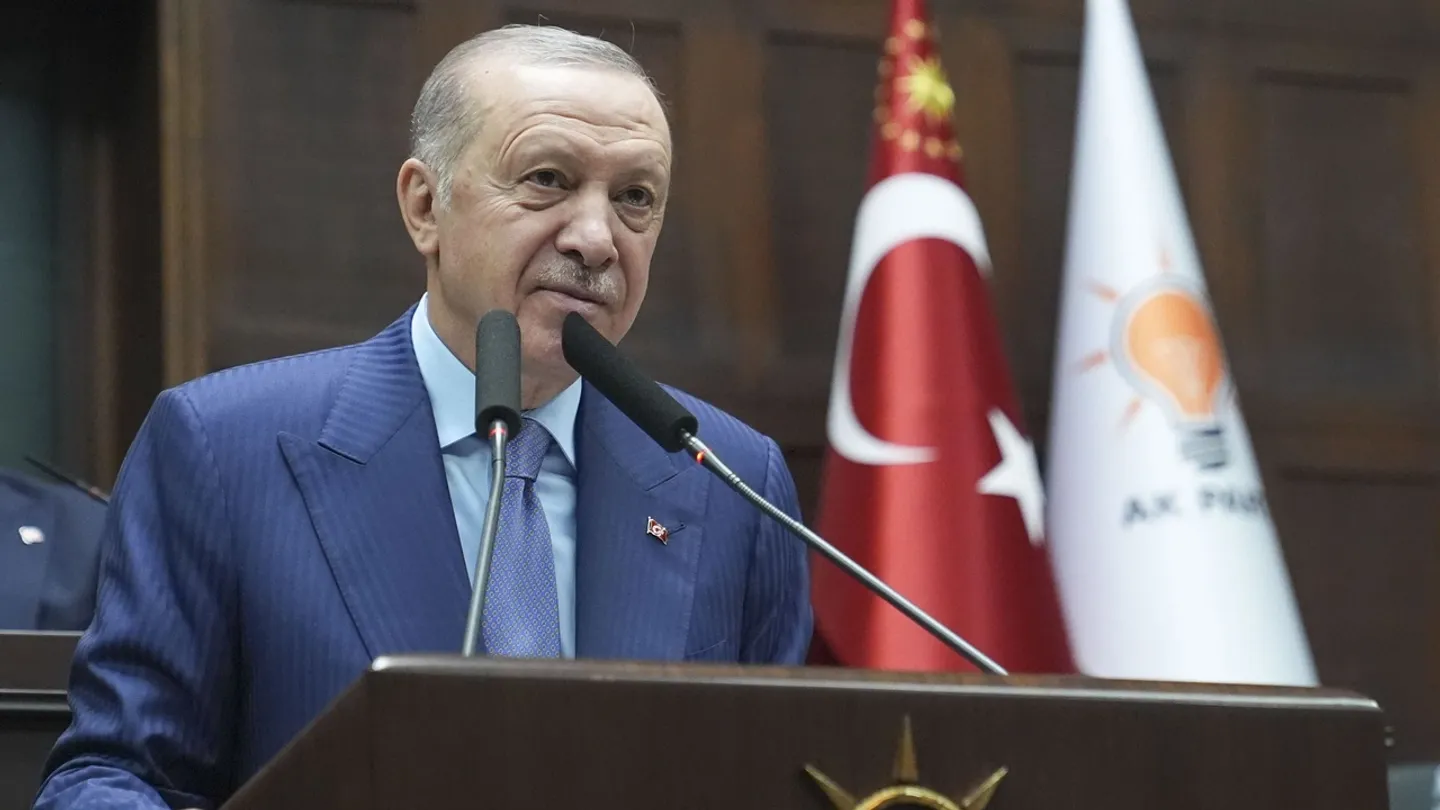 "Srebrenisa genosidiniň inkär edilmegini ret edýäris"
