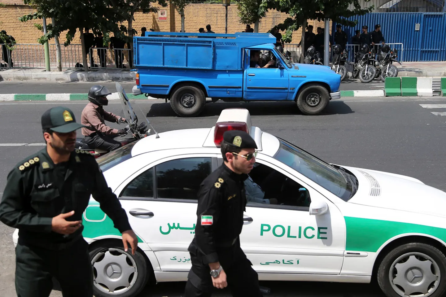 إيران تعلن مداهمة موقع لتصنيع طائرات مسيّرة تابعة لـ"عملاء" لإسرائيل في طهران