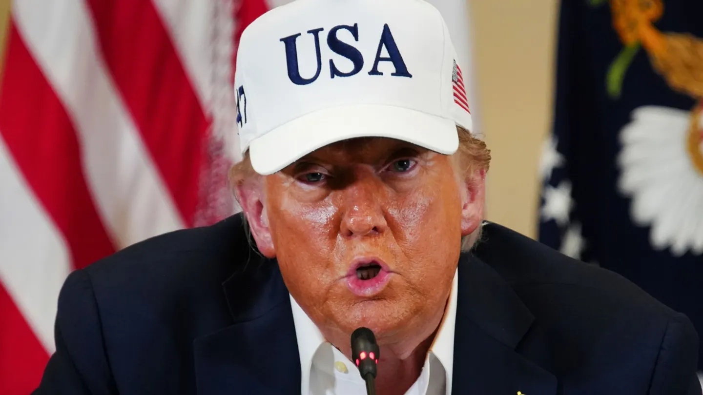 Трамп объявляет Европе торговую войну