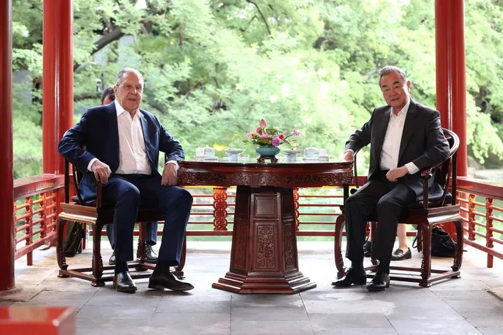 Russian FM Lavrov meets Chinese counterpart ahead of SCO ministerial summit
