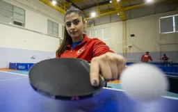 Tenis de mesa en silla de ruedas: Irem Oluk es la gran promesa del deporte paralímpico turco