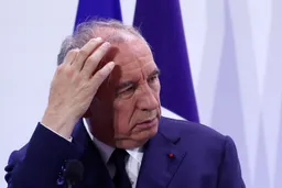 France: un front de l’opposition et des syndicats contre le plan budgétaire de François Bayrou