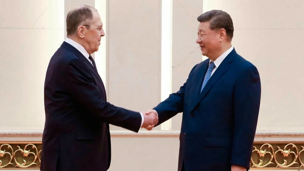 Lavrov, da Rússia, reúne-se com o Presidente chinês, Xi Jinping, diz a Rússia