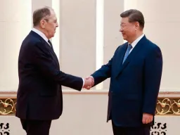 Lavrov, da Rússia, reúne-se com o Presidente chinês, Xi Jinping, diz a Rússia