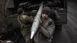Italia po shqyrton shmangien e blerjeve direkte të armëve amerikane për të mbështetur Ukrainën