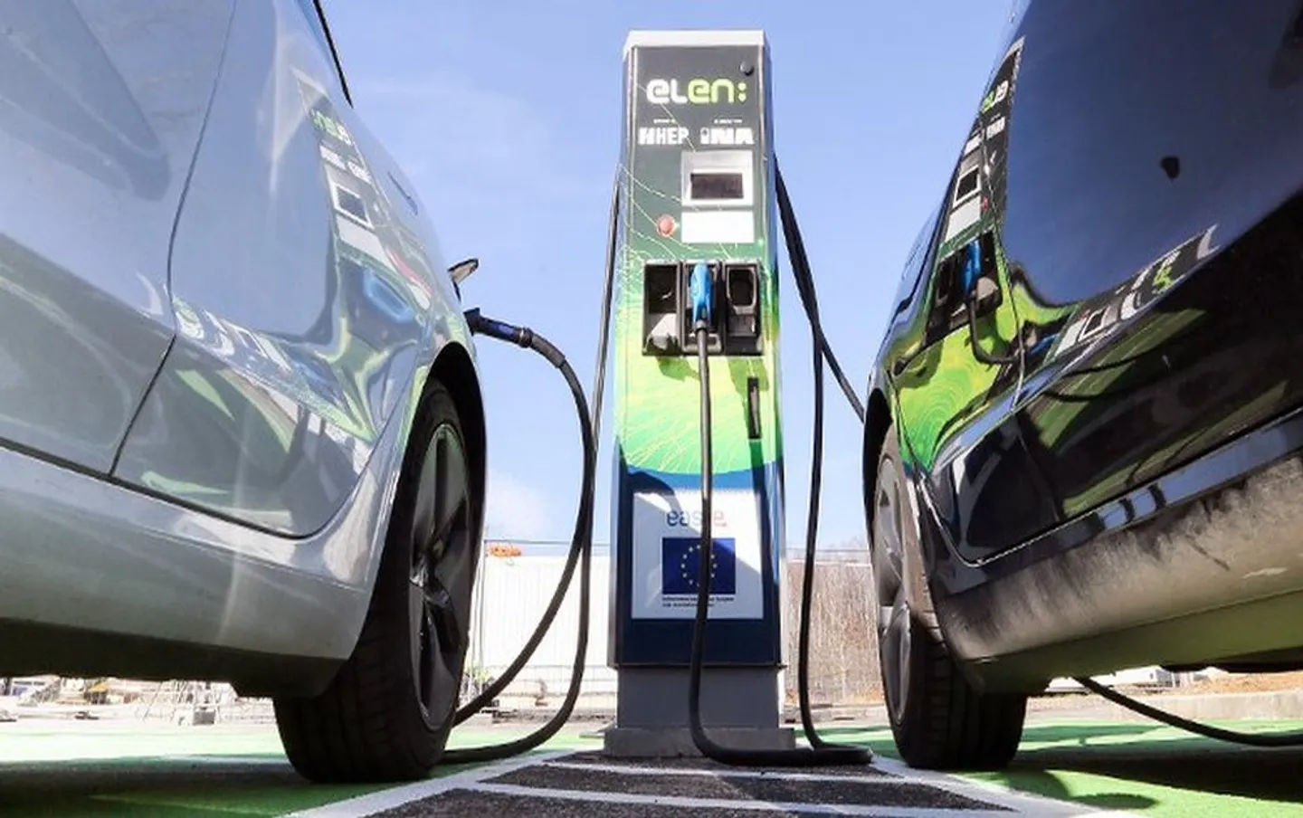 Rritet përdorimi i automjeteve elektrike në Shqipëri