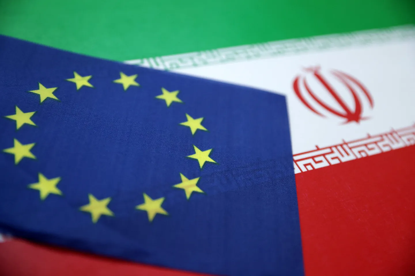 دیپلمات اروپایی تأکید کرد: فعالسازی مکانیسم ماشه به معنای پایان دیپلماسی نیست