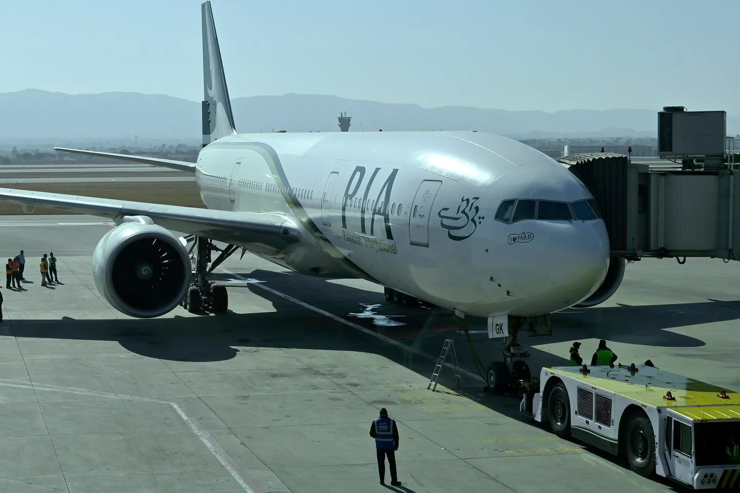 Pakistani airlines to fly in British skies after five years