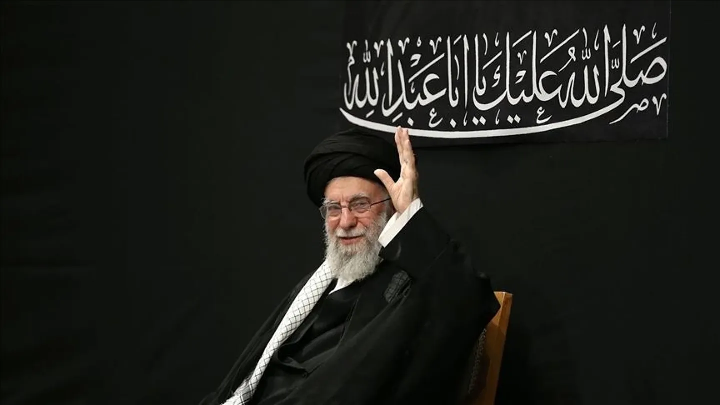 Khamenei: Irani i gatshëm t’u përgjigjet ShBA-së dhe Izraelit me goditje edhe më të ashpra