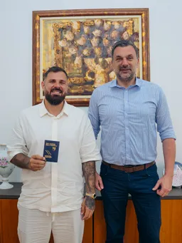 Kristijanu Iličiću uručen diplomatski pasoš BiH