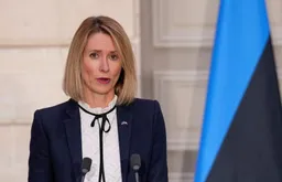 Платит Европа, хвалят США