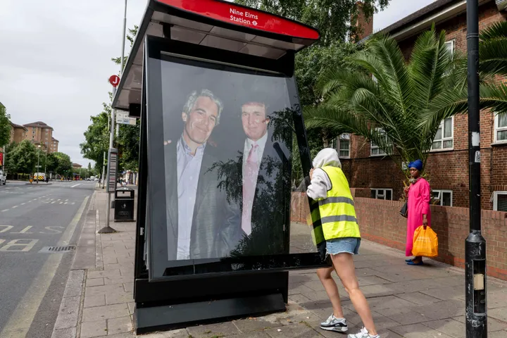 Affaire Epstein: Trump lance une plainte à 10 milliards de dollars contre le Wall Street Journal