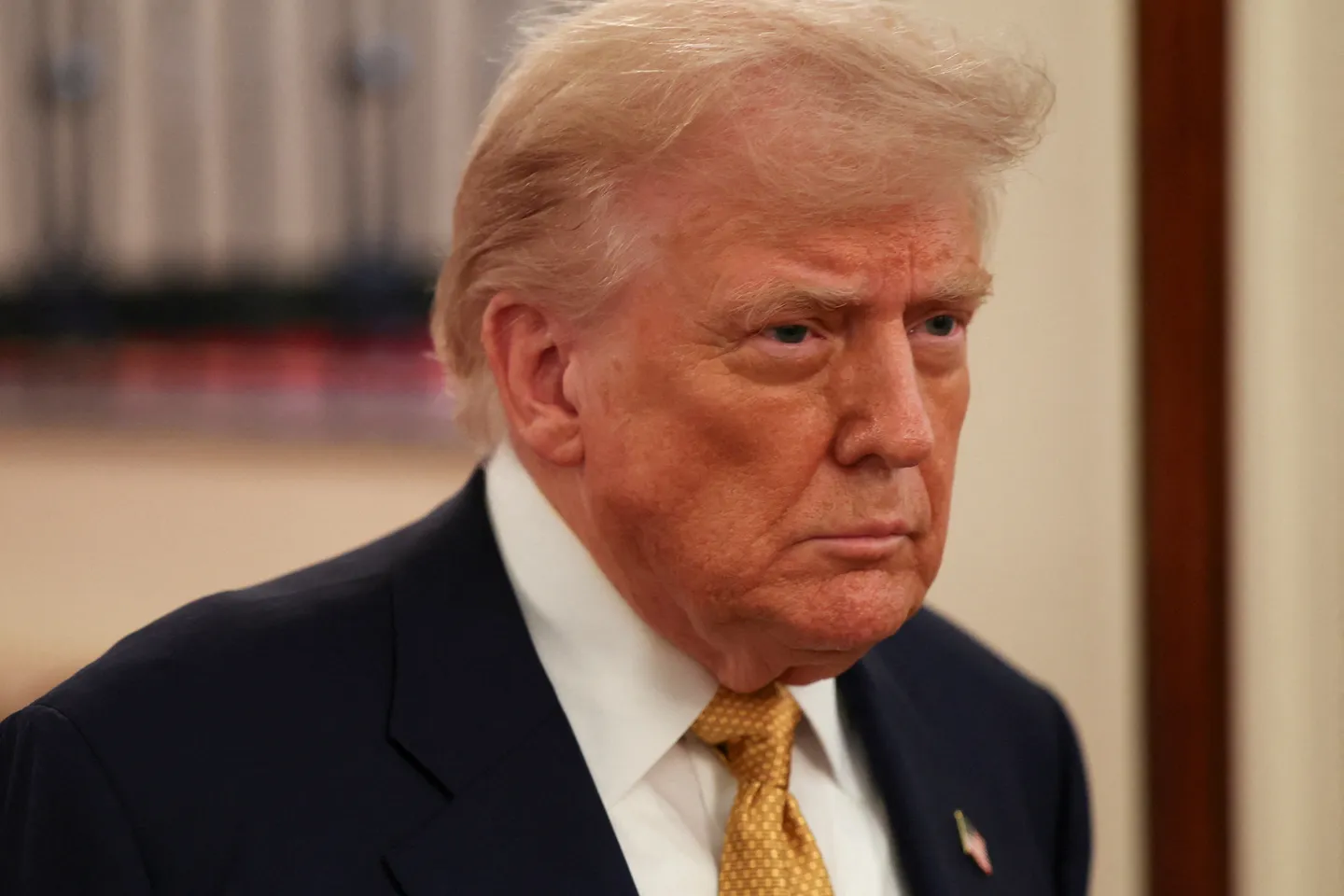 Trump threatens to sue WSJ over Epstein letter bombshell
