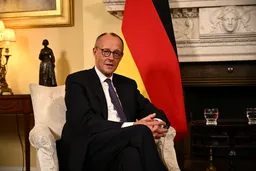 Merz verteidigt verschärfte Migrationspolitik und betont Kontrollen „auf Zeit“