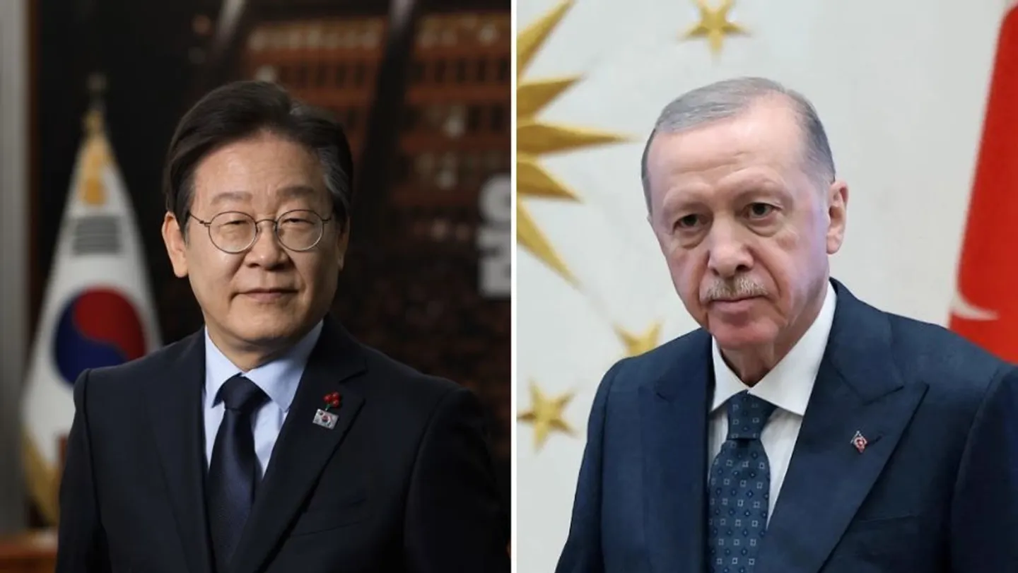 الرئيس أردوغان يبحث مع رئيس كوريا الجنوبية تعزيز الشراكة ويدعوه لزيارة تركيا