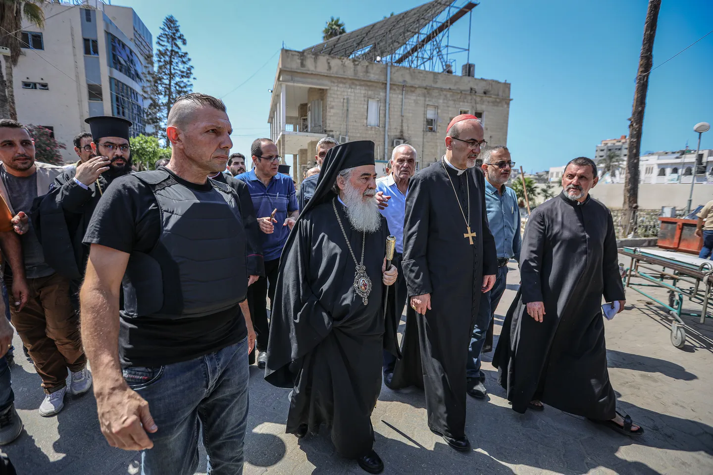 Udhëheqës të kishave vizitojnë Gazën pas sulmit ndaj Kishës së Familjes së Shenjtë