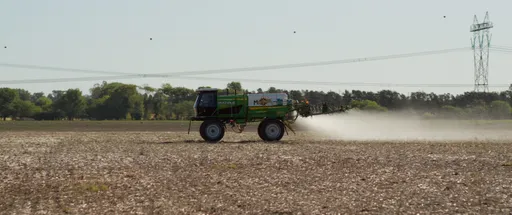 ¿Argentina agrotóxica?: lo que hay detrás del uso de fertilizantes en el campo