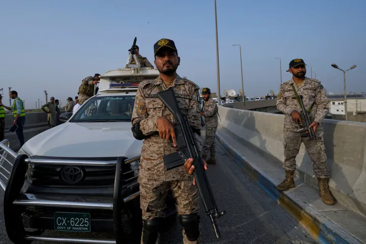 Nine militants killed, three officers wounded in clash with Pakistani forces