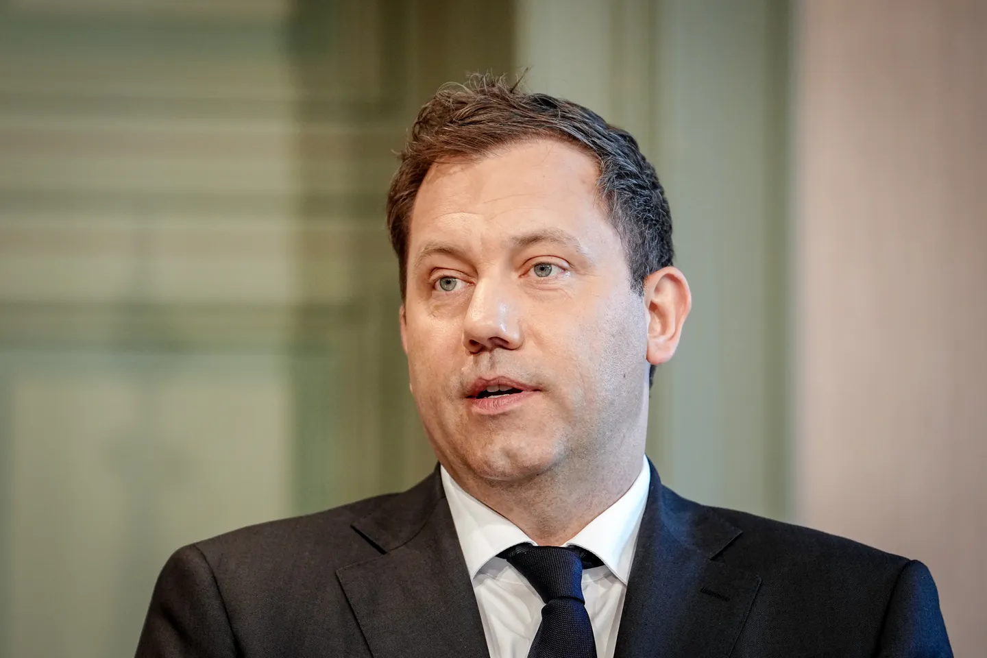 Klingbeil steht zu Brosius-Gersdorf: Wahl wieder ansetzen