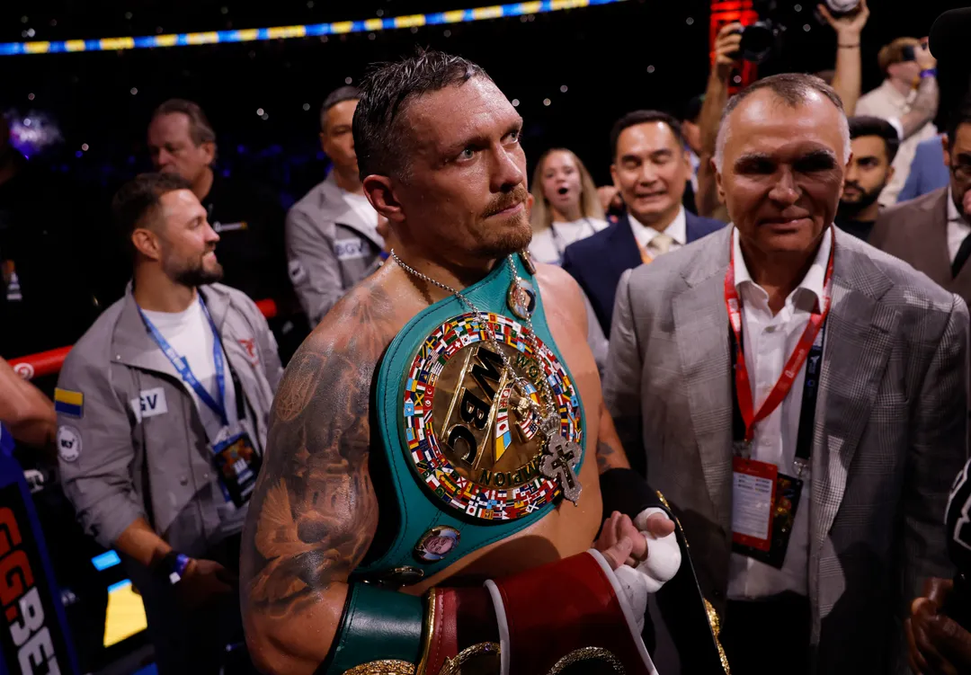 Usyk knocks out Dubios to become undisputed world heavyweight champion