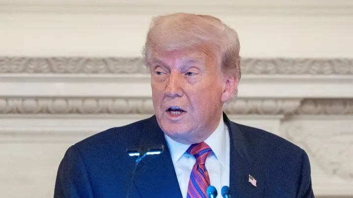 Trump: Az India és Pakisztán közötti összecsapások során 5 harci repülőgépet lőttek le