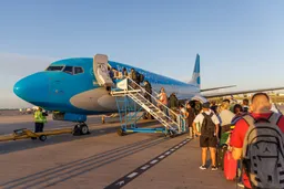 Milei pide a EE.UU. eliminar visa para los argentinos: así ha estrechado su relación con Washington