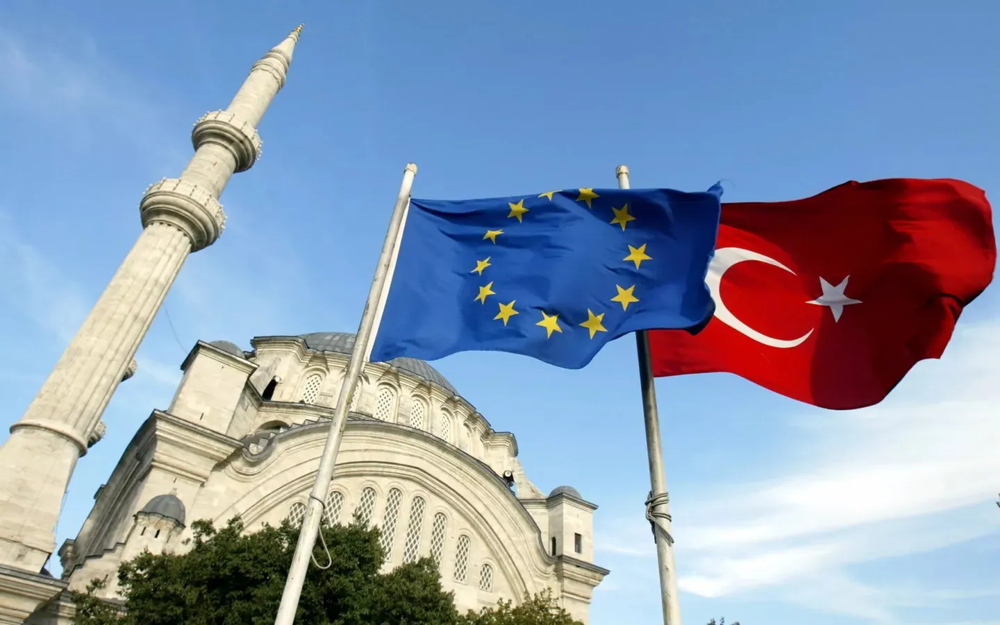 إسطنبول.. اتفاق تركي-أوروبي على دعم جهود إنهاء الإرهاب والاضطرابات في سوريا