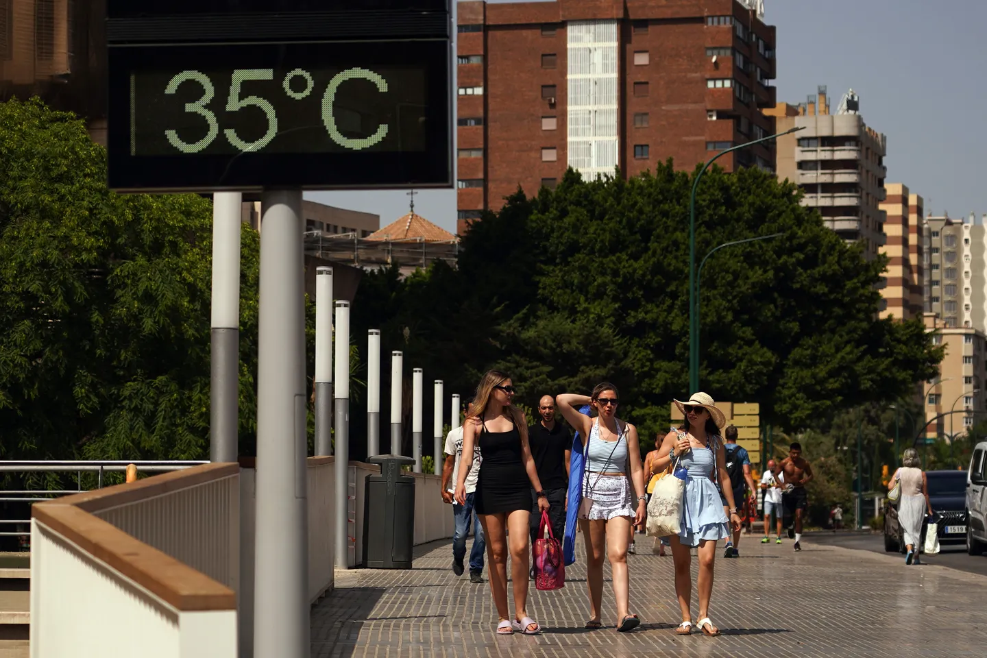 Berichte: Im Auto vergessenes Kind stirbt in Spanien