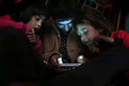 France mulls total ban on social media for under 15, digital curfew for teens
