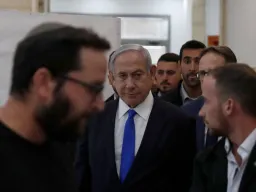 Ministério Público de Israel adia o julgamento de corrupção de Netanyahu devido a sua visita aos EUA
