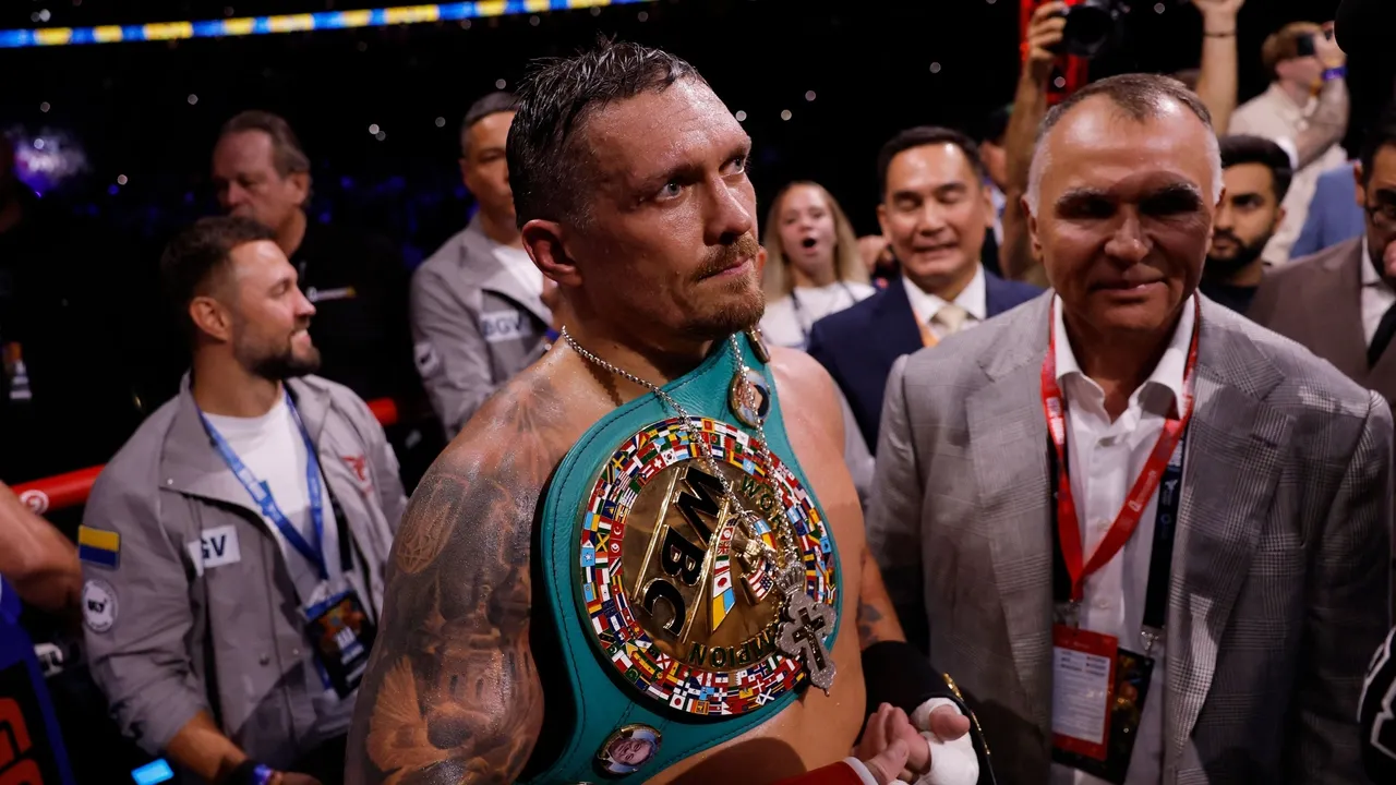 Usyk nocauteia Dubois e torna-se campeão mundial dos pesos pesados indiscutível