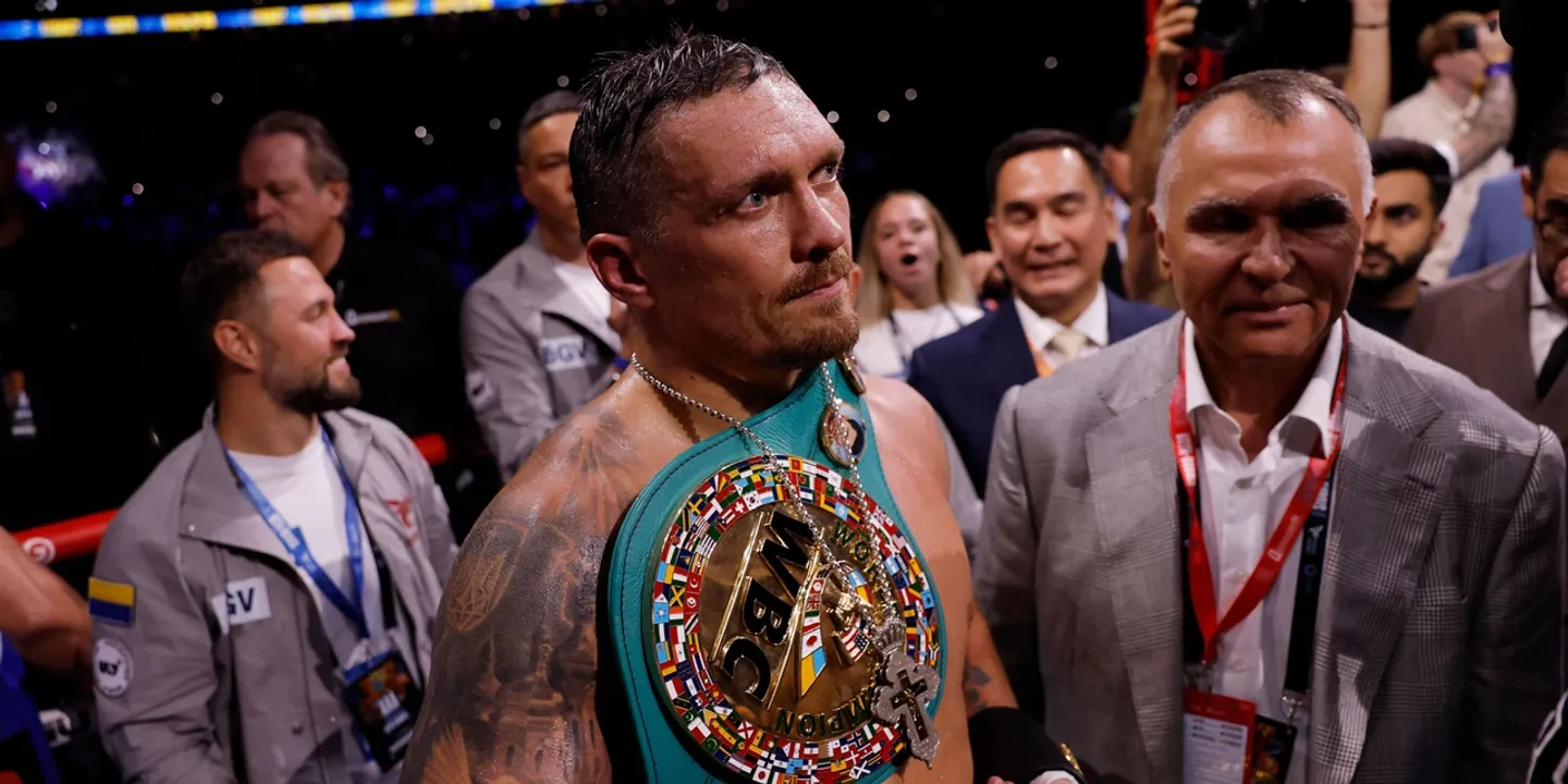 Usyk nocauteia Dubois e torna-se campeão mundial dos pesos pesados indiscutível