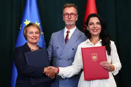 Shqipëria forcon kapacitetet energjitike, nënshkruhet marrëveshja për Parkun fotovoltaik në Belsh