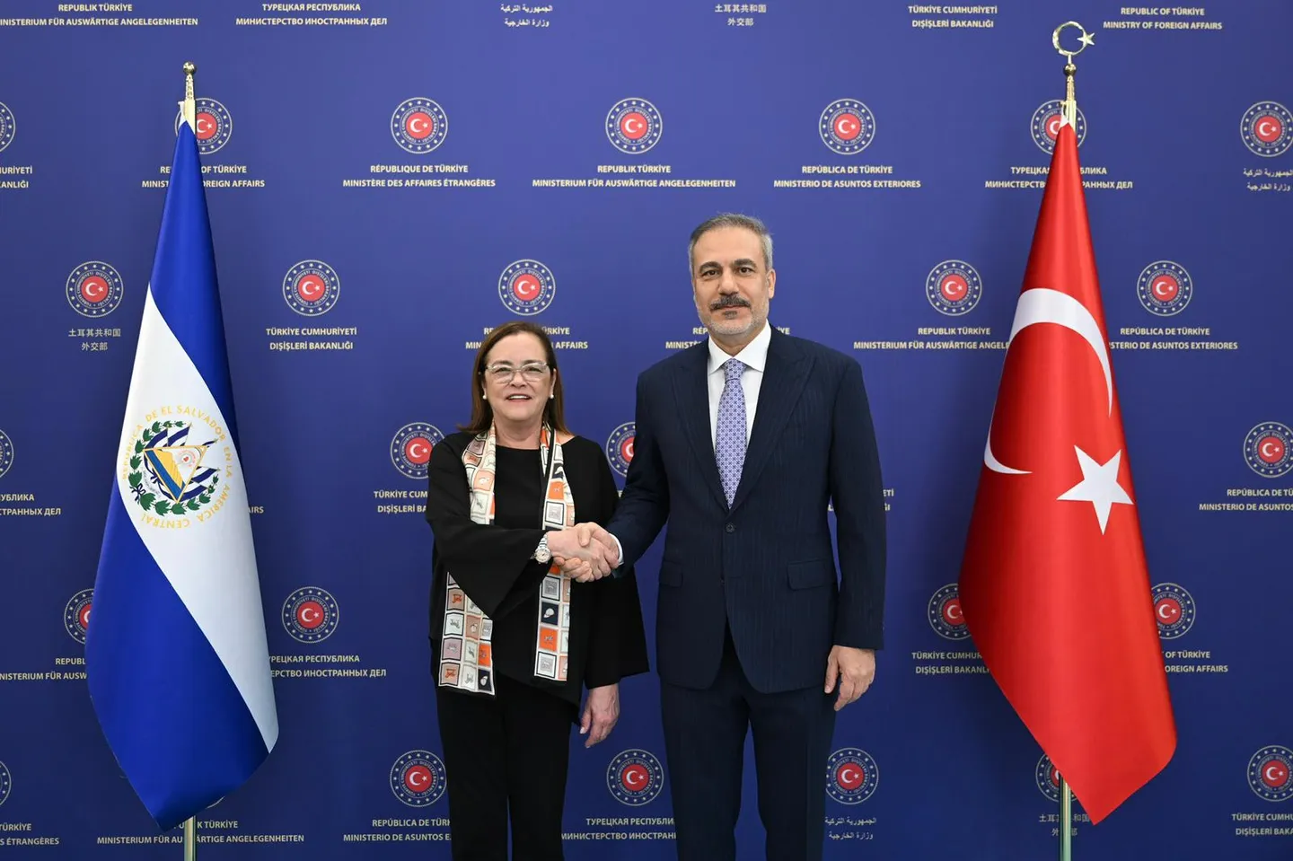 Türkiye warns it will intervene against any attempt to divide Syria