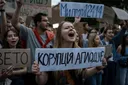 Anti-Zelenskyj-protester bryder ud i Kiev efter indgreb mod anti-korruptionsorganer