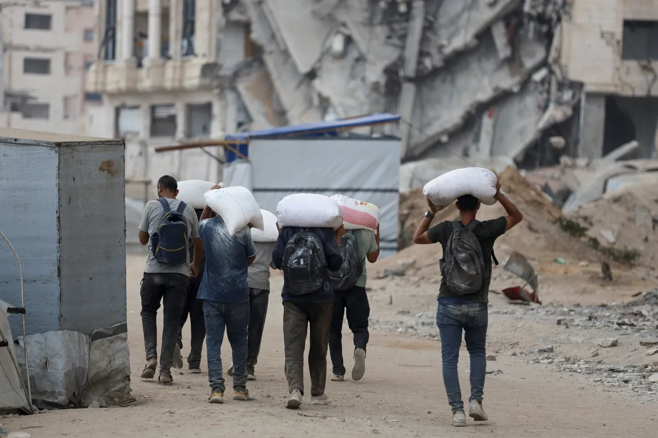 ארגון הבריאות העולמי: כוחות ישראליים תקפו מתקנים שלנו בדיר אל-בלח וערכו פשיטה על מתחם העובדים