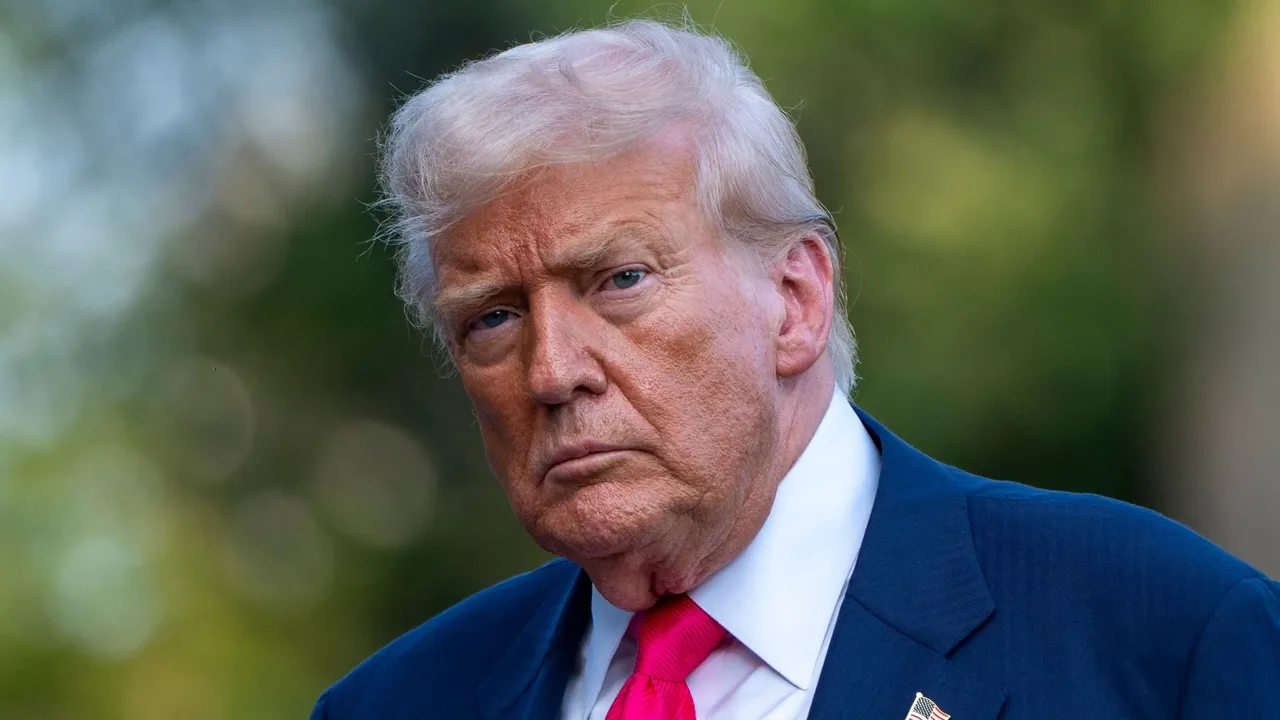 Casa Branca retira o Wall Street Journal do grupo de imprensa da Escócia devido ao relatório Epstein