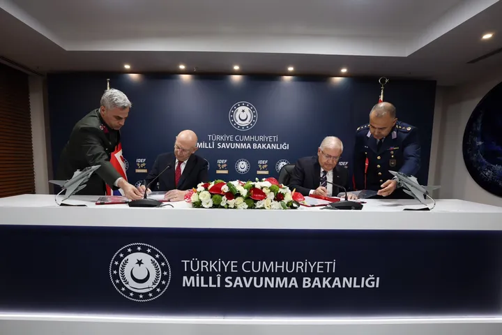 Türkiye moves closer to buying Eurofighter jets as agreement signed with Britain