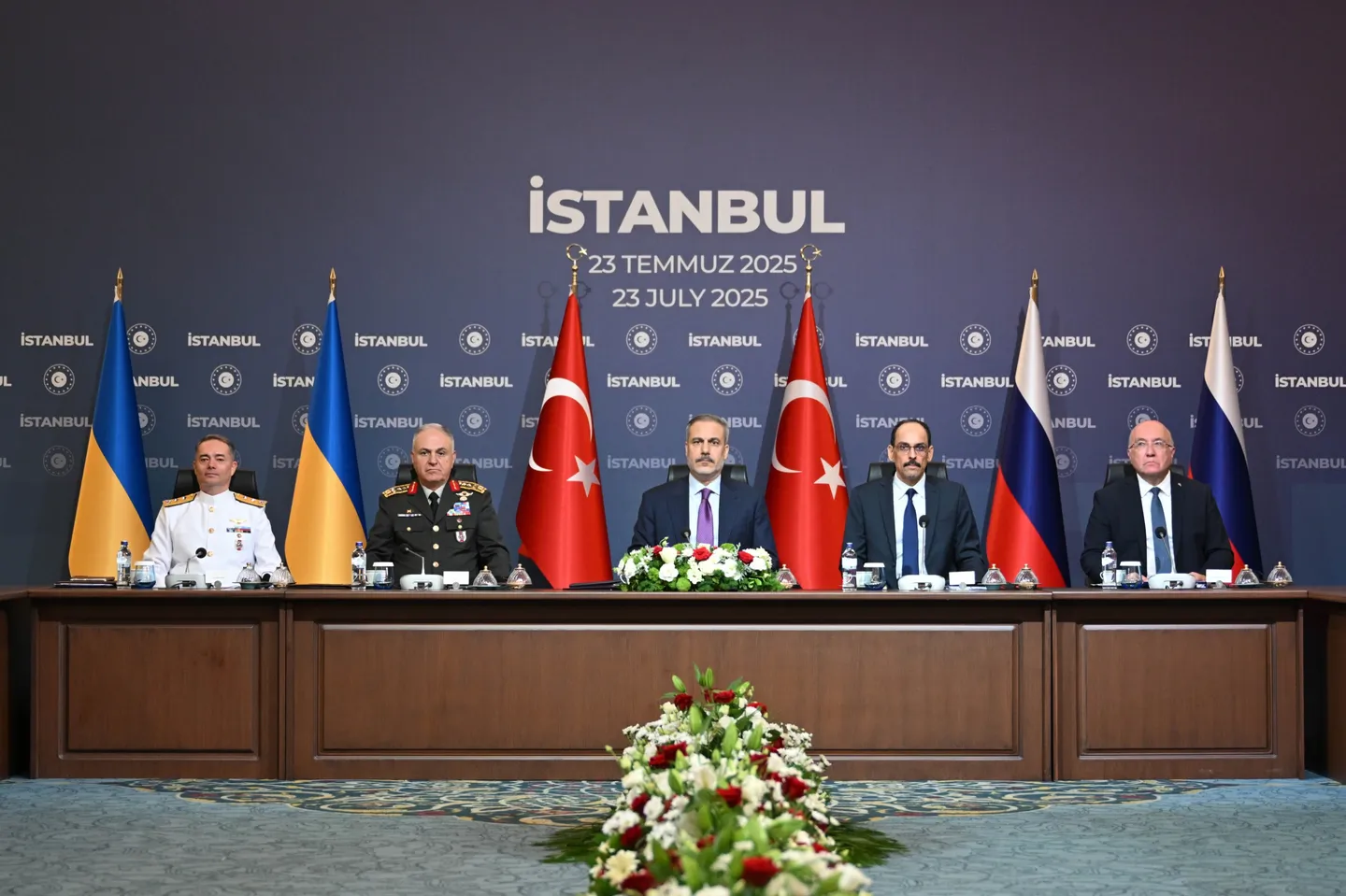 Türkischer Außenminister fordert sofortiges Ende des Ukraine-Krieges