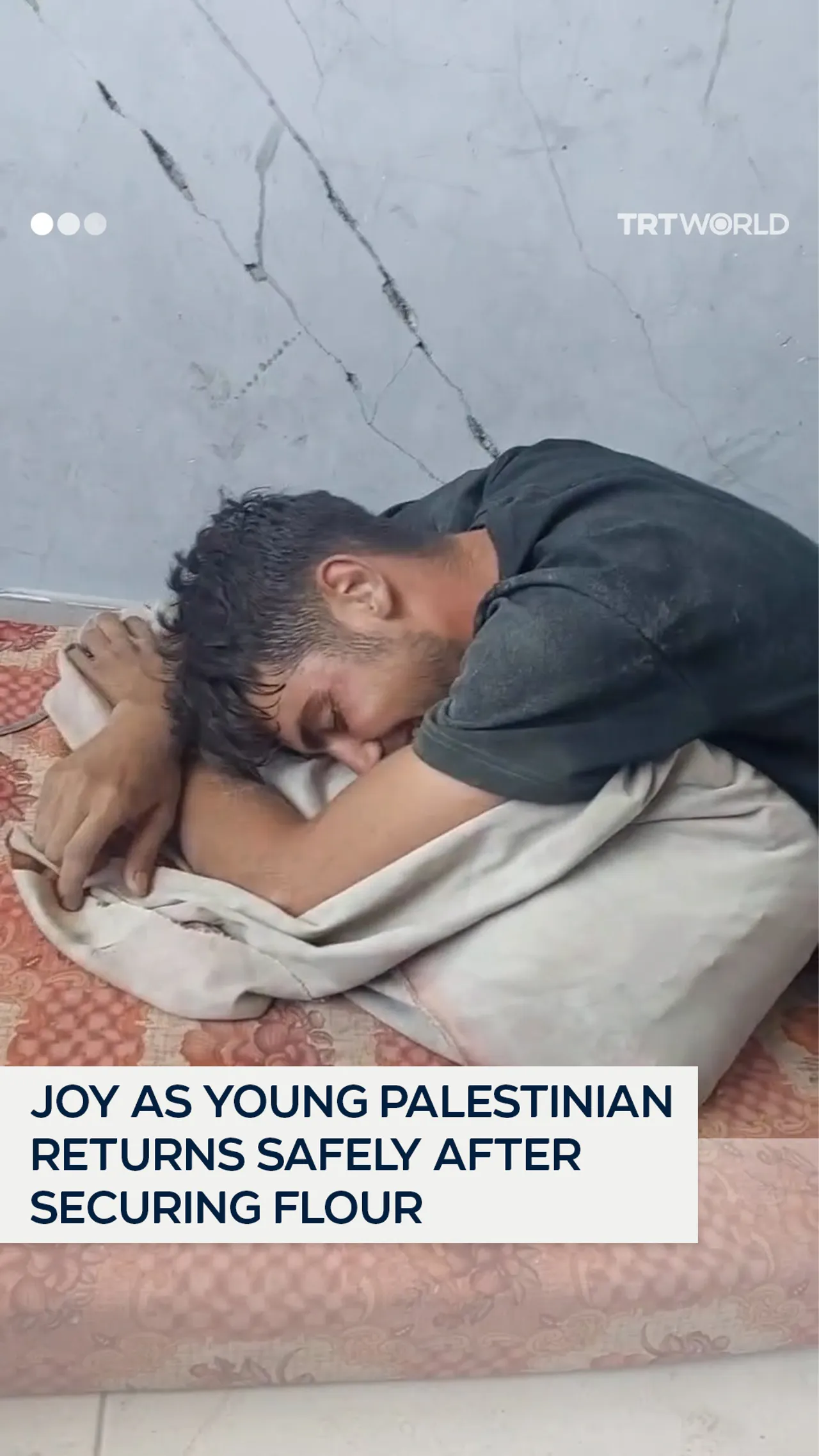 Young Palestinian returns safely to family after surviving and securing flour in Gaza