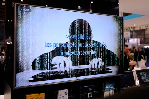 Dowladda Soomaaliya oo tallaabo ka qaadday la dagaallanka dambiyada internetka