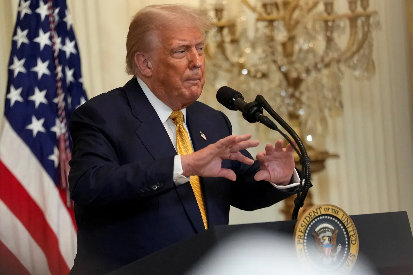 CNN-i publikon pamje të reja që lidhin Trumpin me Jeffrey Epsteinin