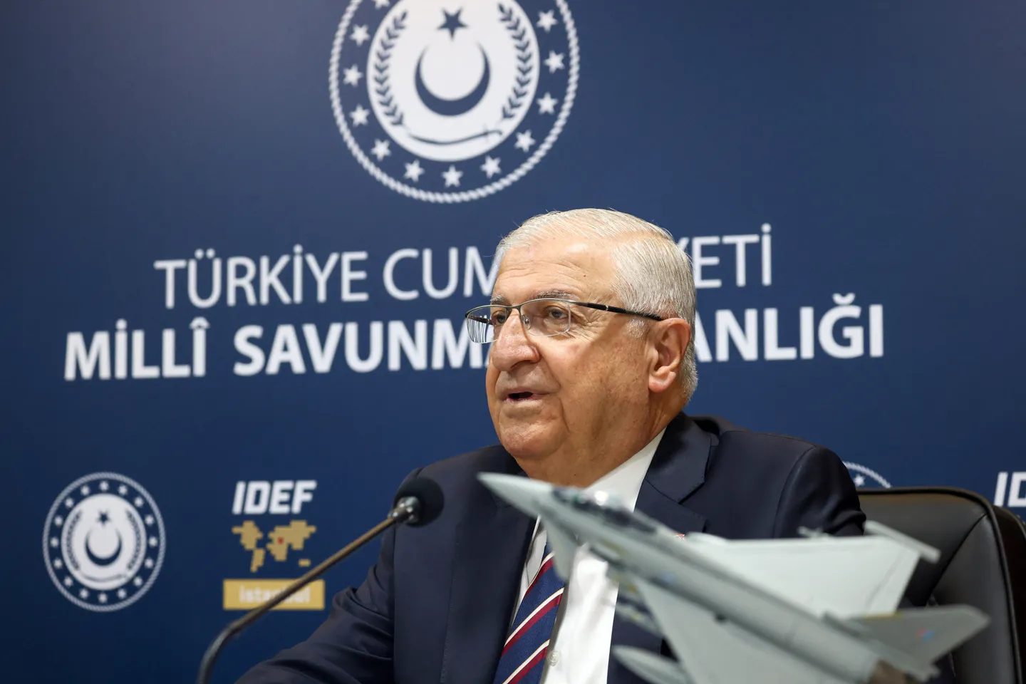 La Turquie exclut l'envoi de troupes de maintien de la paix en Ukraine
