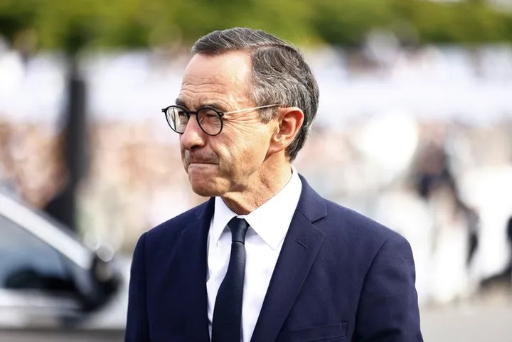 La France envisage de ne plus reconnaître les nouveaux passeports algériens