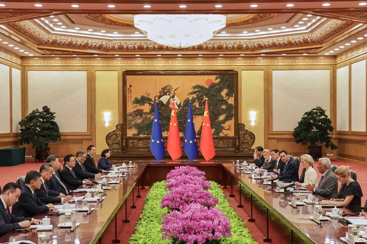 Xi urges EU to build 'trust' and make 'strategic choices' at key summit